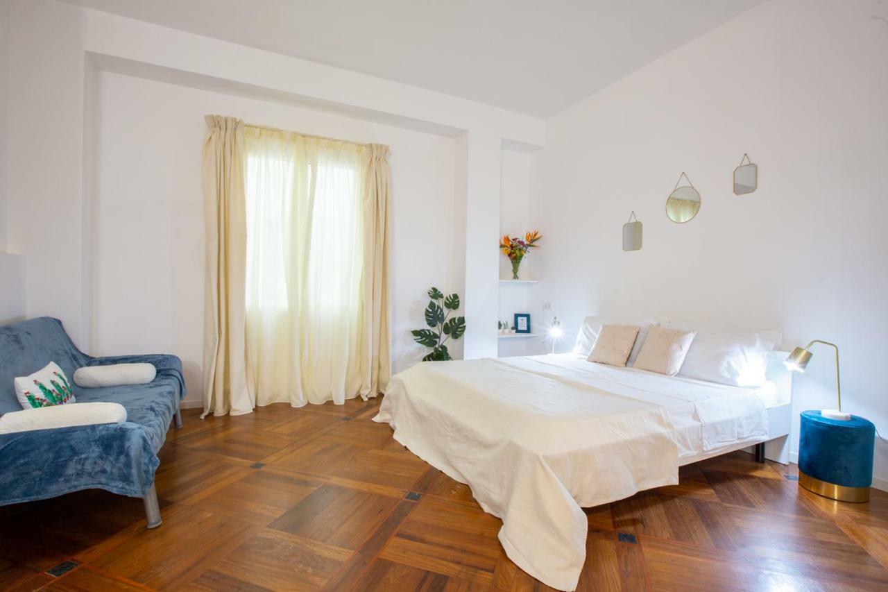 קליארי Piazza Martiri Apartment מראה חיצוני תמונה