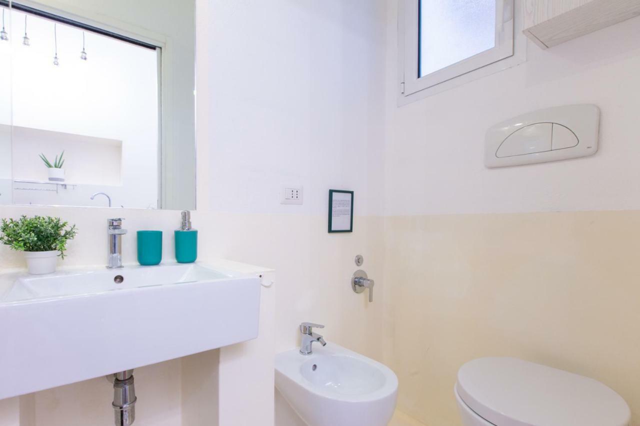 קליארי Piazza Martiri Apartment מראה חיצוני תמונה