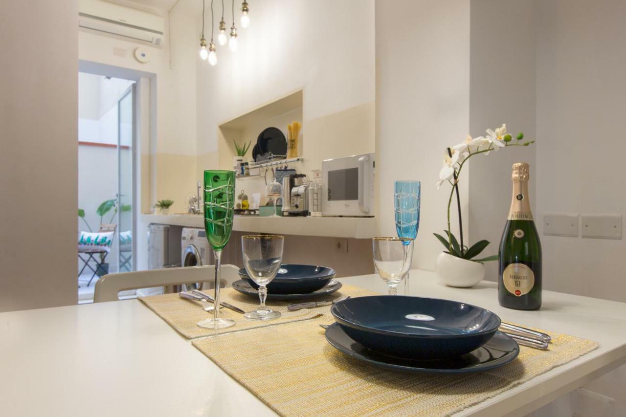 קליארי Piazza Martiri Apartment מראה חיצוני תמונה